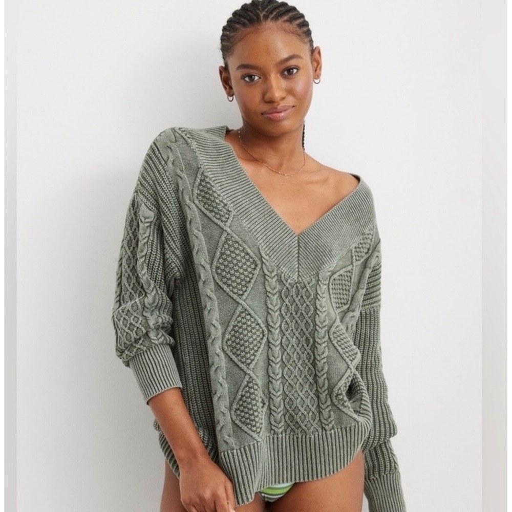Aerie Slouchy Cable Knit V-Neck Sweater Green Oversized 100% Cotton